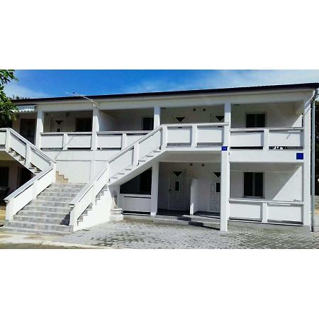 Apartments Istuk Vir Ngoại thất bức ảnh