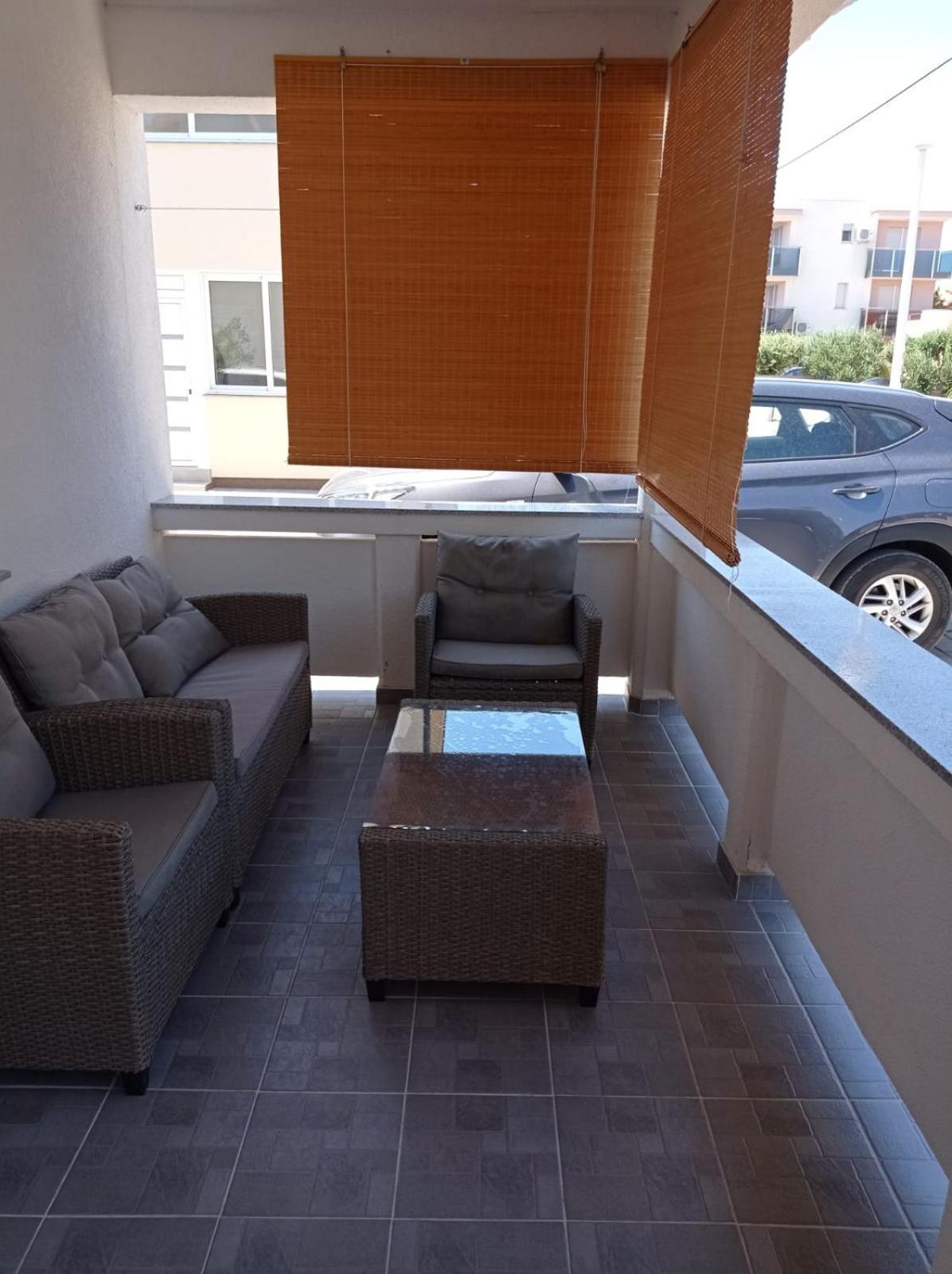 Apartments Istuk Vir Ngoại thất bức ảnh