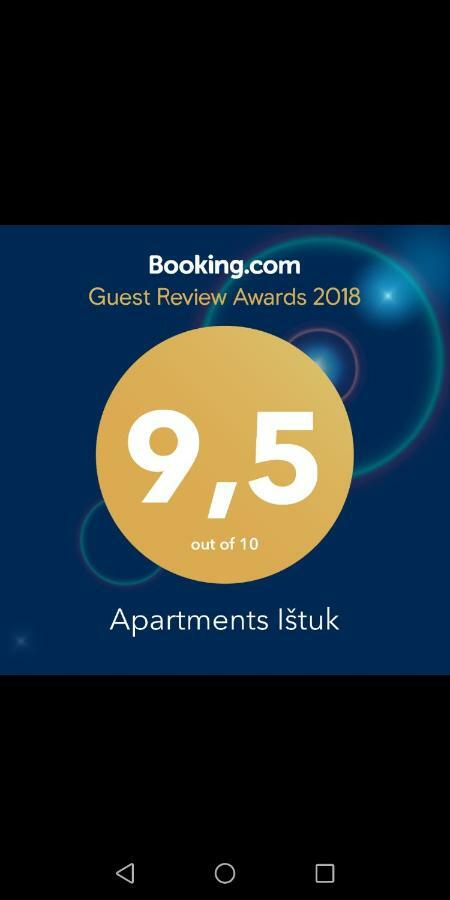 Apartments Istuk Vir Ngoại thất bức ảnh